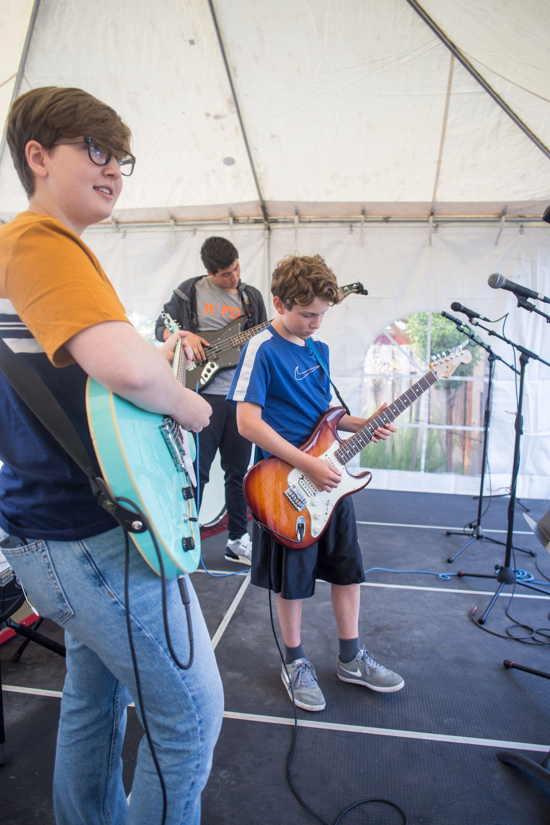 Backbeat Music Hawthorne St Fair-6261